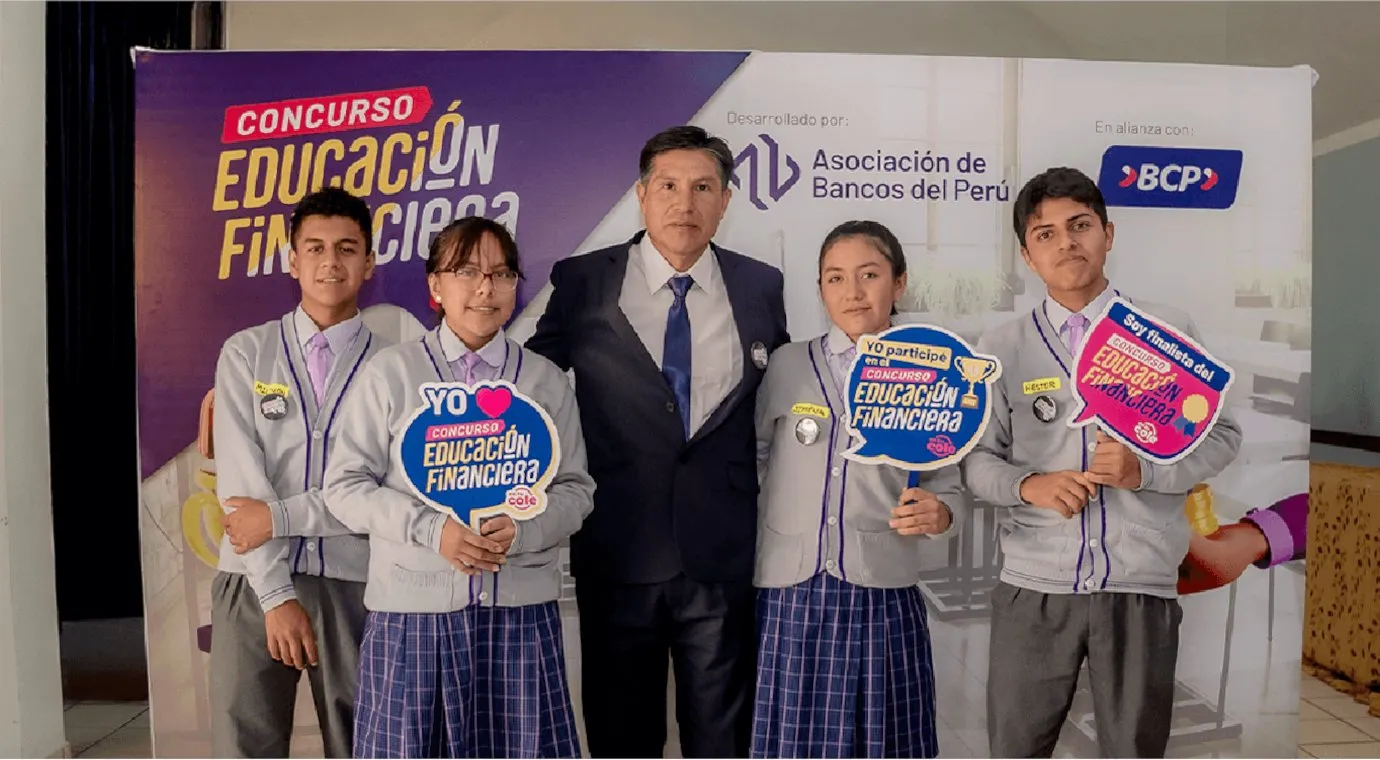Estudiantes de Cajamarca desarrollan aplicativo que promete transformar hábitos de gasto con educación financiera